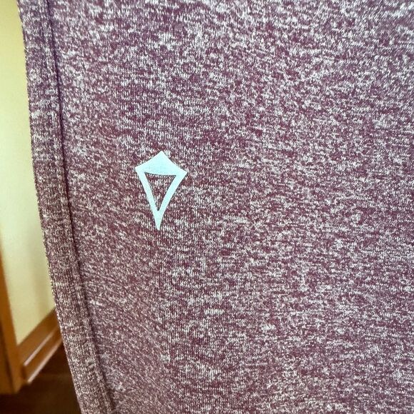 Lululemon Ivivva Girls Size 12 Heather Maroon Activewear Yoga Leggings. - Picture 9 of 9